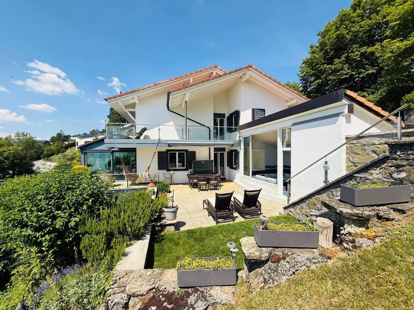Villa 6,5 Zimmer - Foto 2 von 12