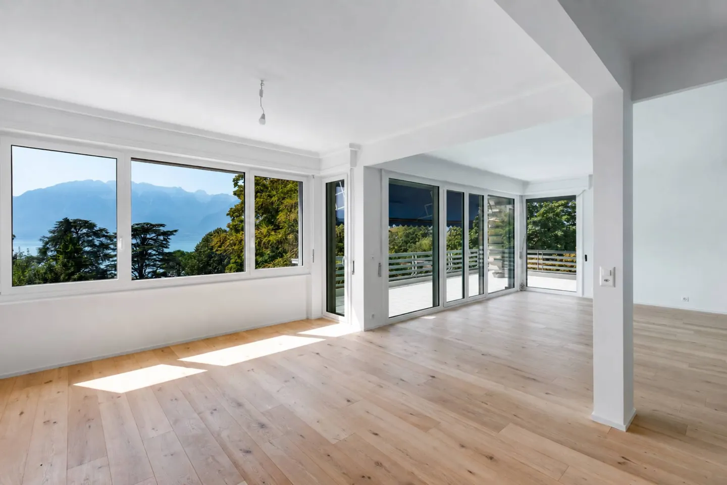 Familienwohnung mit Seeblick - Foto 1 von 8