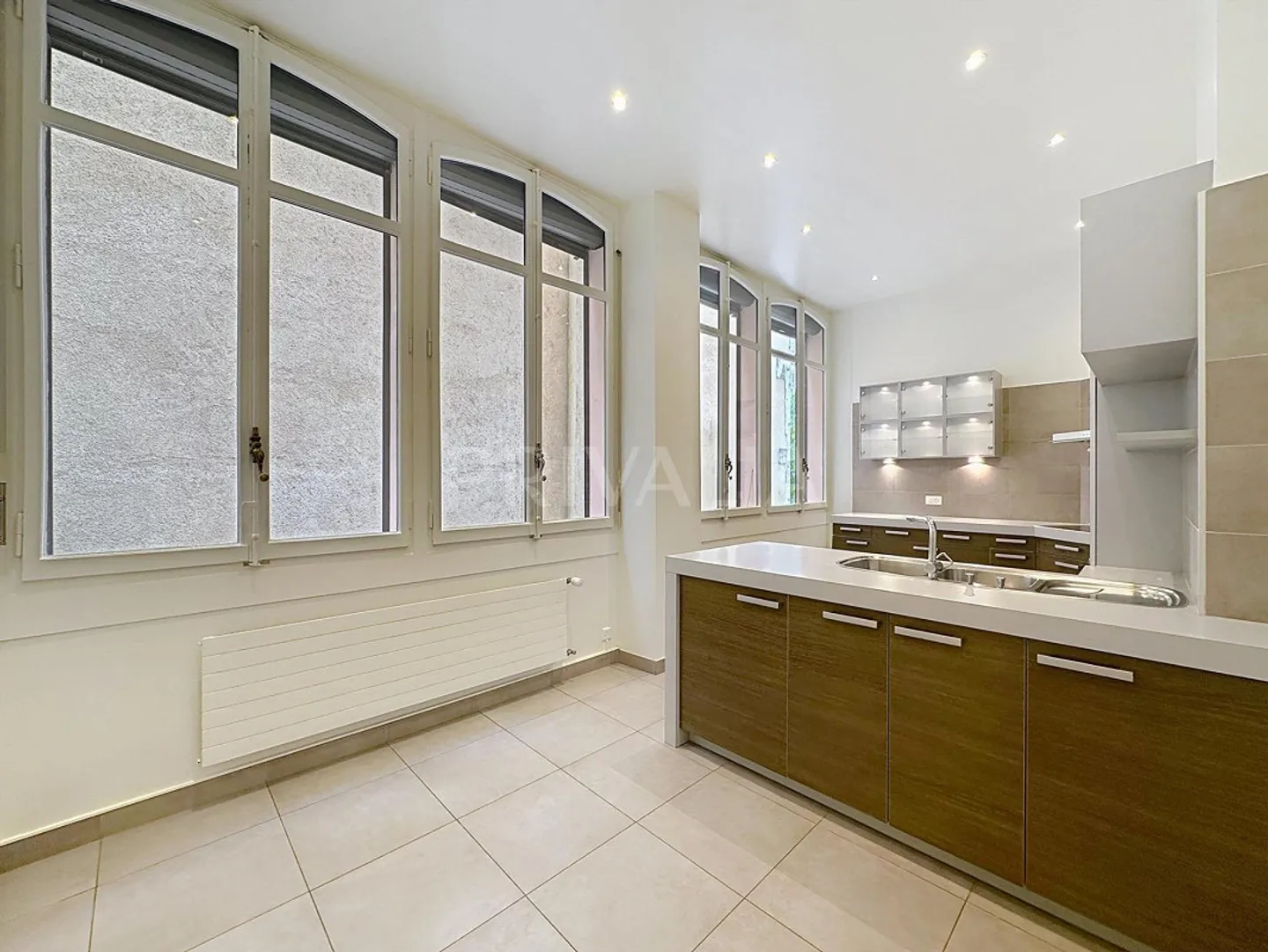 Unique : Appartement de prestige avec jardin privatif et appartemen... - Photo 4 sur 11