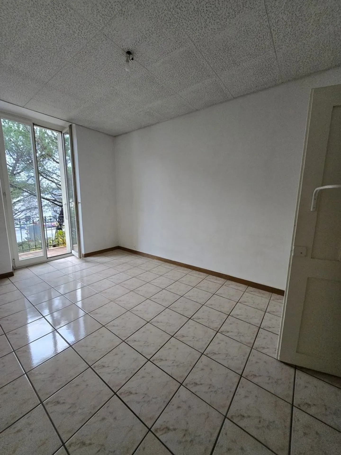 Appartement à louer - Photo 2 sur 11