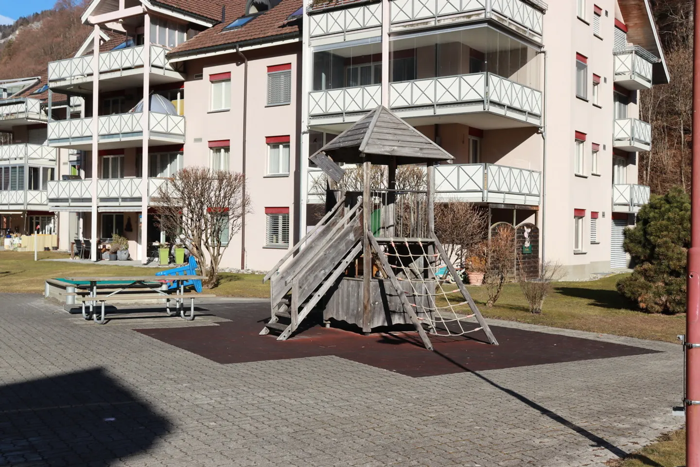 Appartamento attraente con terrazza e posto auto a Meiringen! - Foto 7 di 7