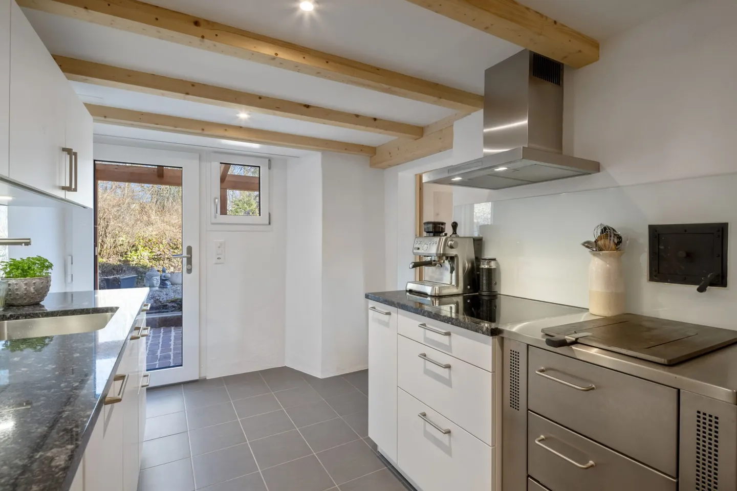 Grenier à usage exclusif dans une charmante moitié de maison - Photo 4 sur 15