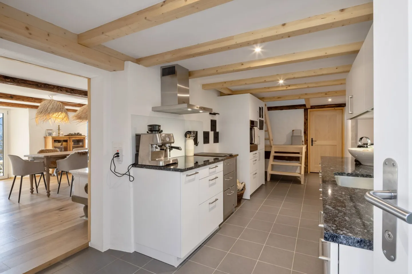 Grenier à usage exclusif dans une charmante moitié de maison - Photo 5 sur 15