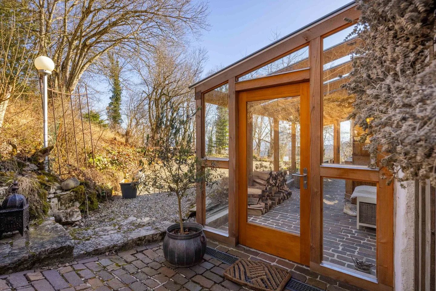 Grenier à usage exclusif dans une charmante moitié de maison - Photo 2 sur 15