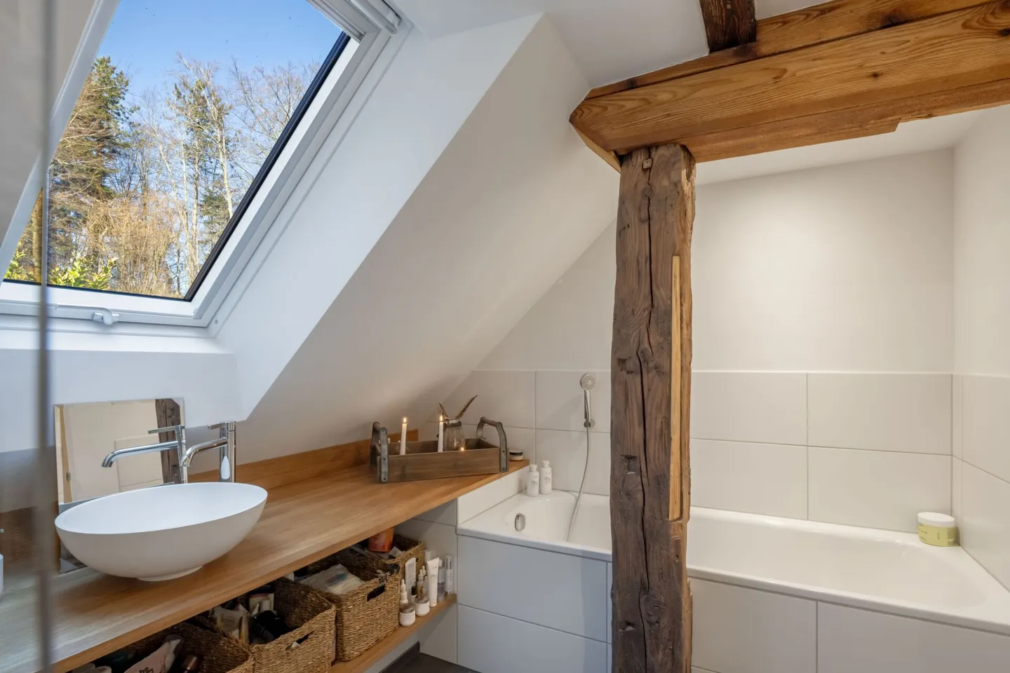 Grenier à usage exclusif dans une charmante moitié de maison - Photo 11 sur 15