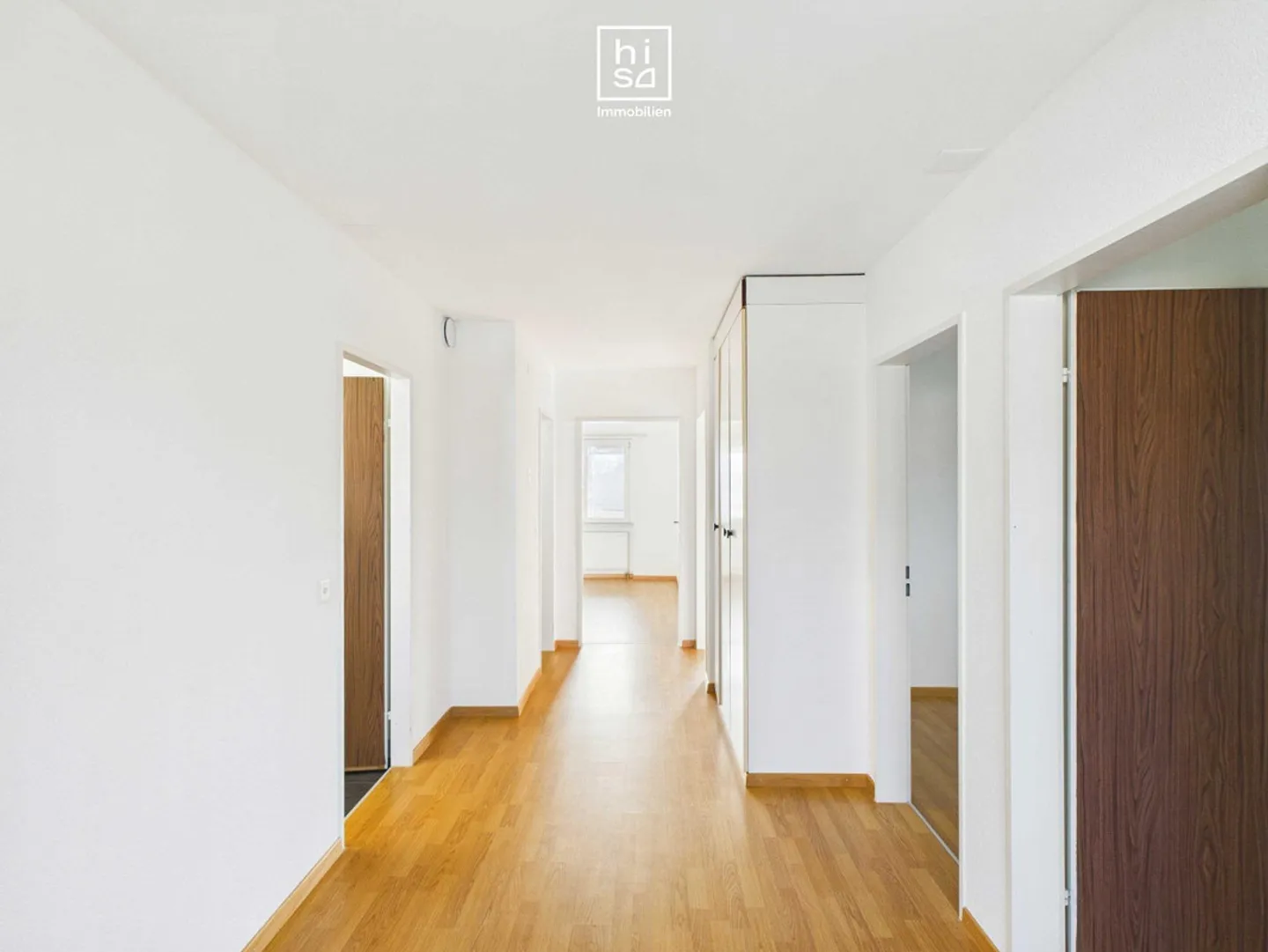 Renovated apartment with a view of greenery - Photo 1 of 7