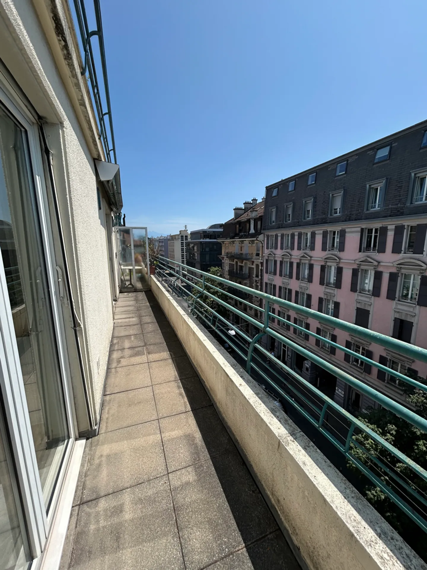Balcone di 1,5 stanze con vista sotto la stazione - 1 giugno 2026 - Foto 11 di 11