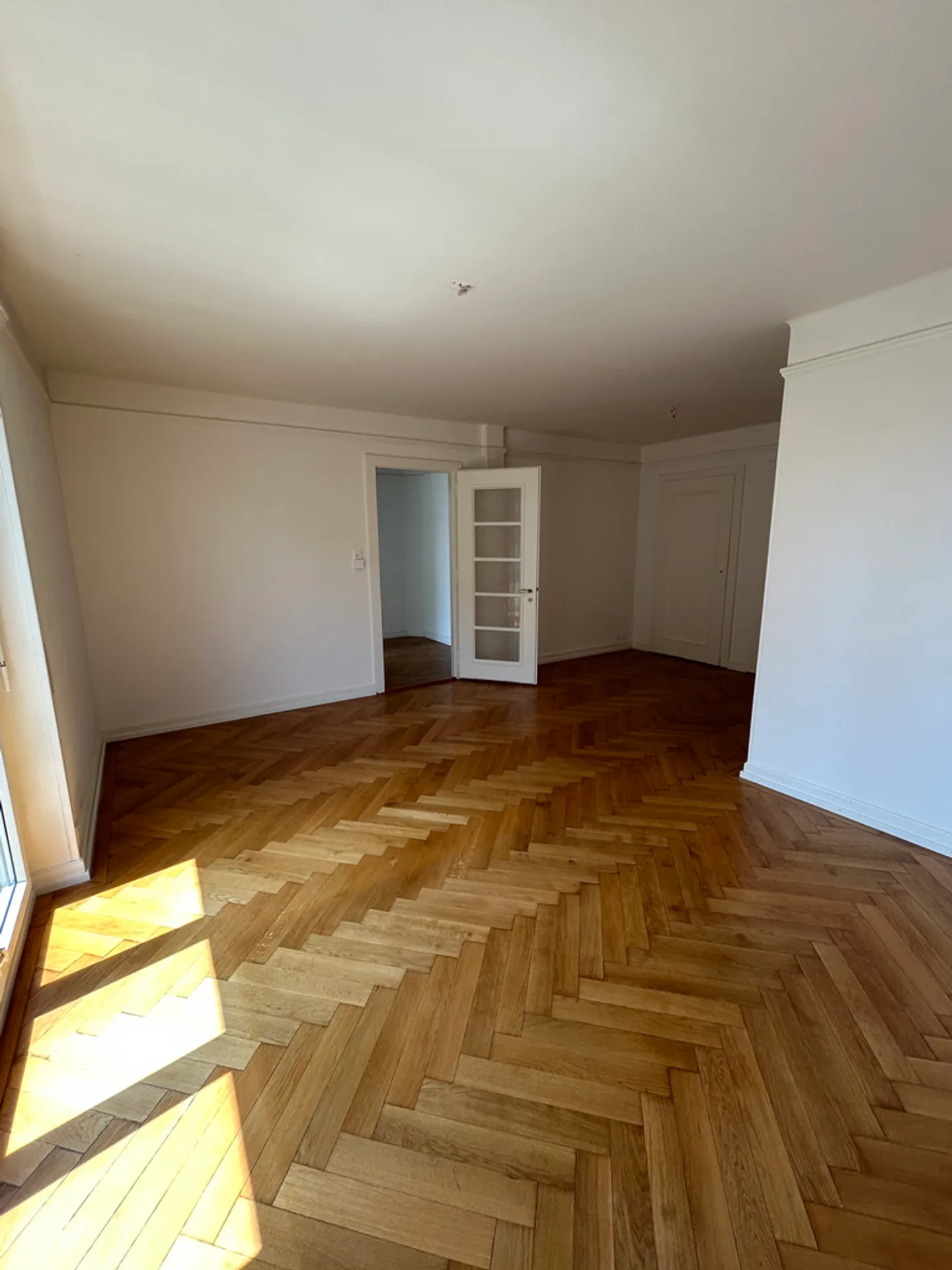 Balcone di 1,5 stanze con vista sotto la stazione - 1 giugno 2026 - Foto 5 di 11