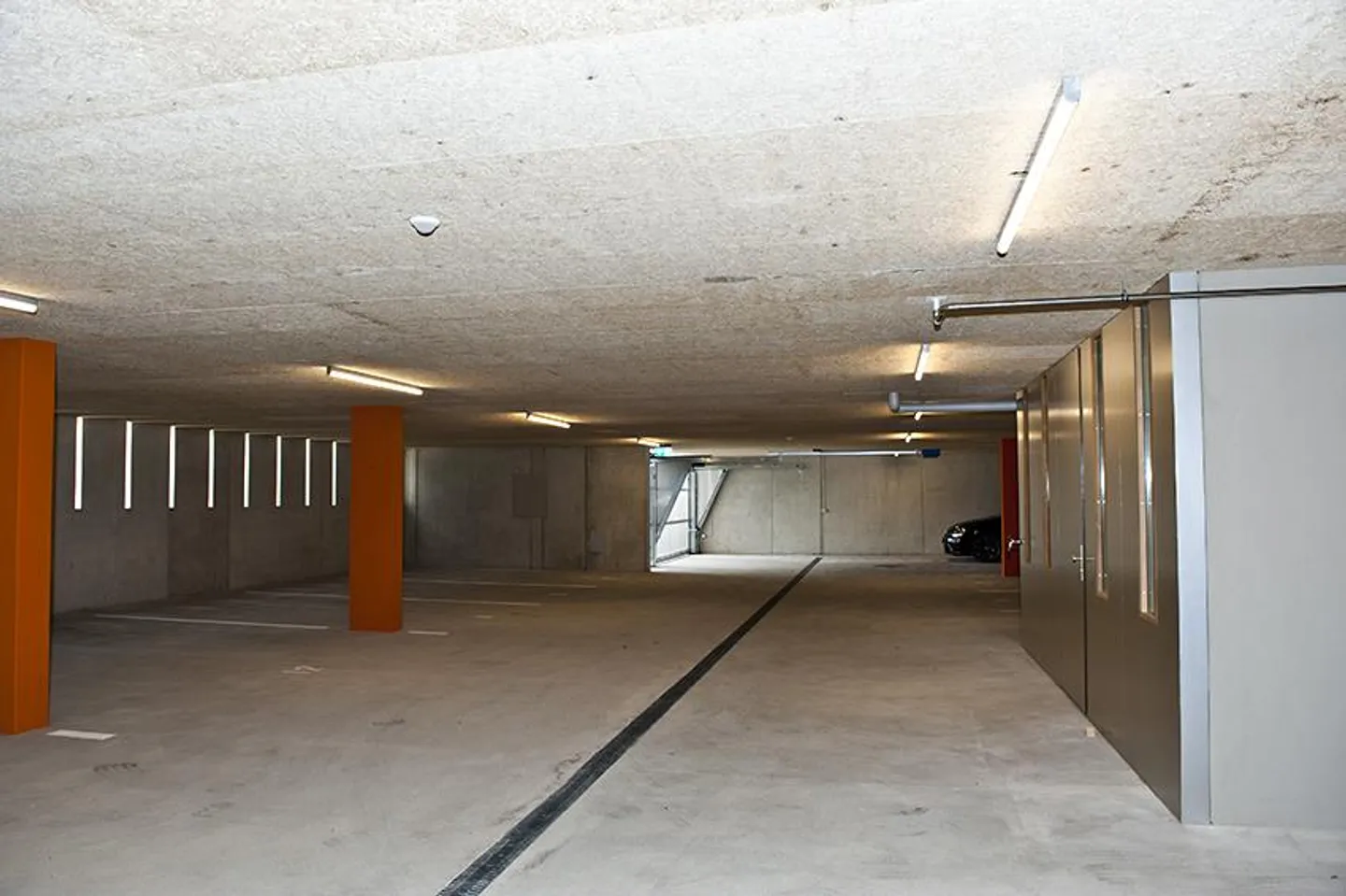 Einstellplatz im Zung 3 - Foto 2 von 2