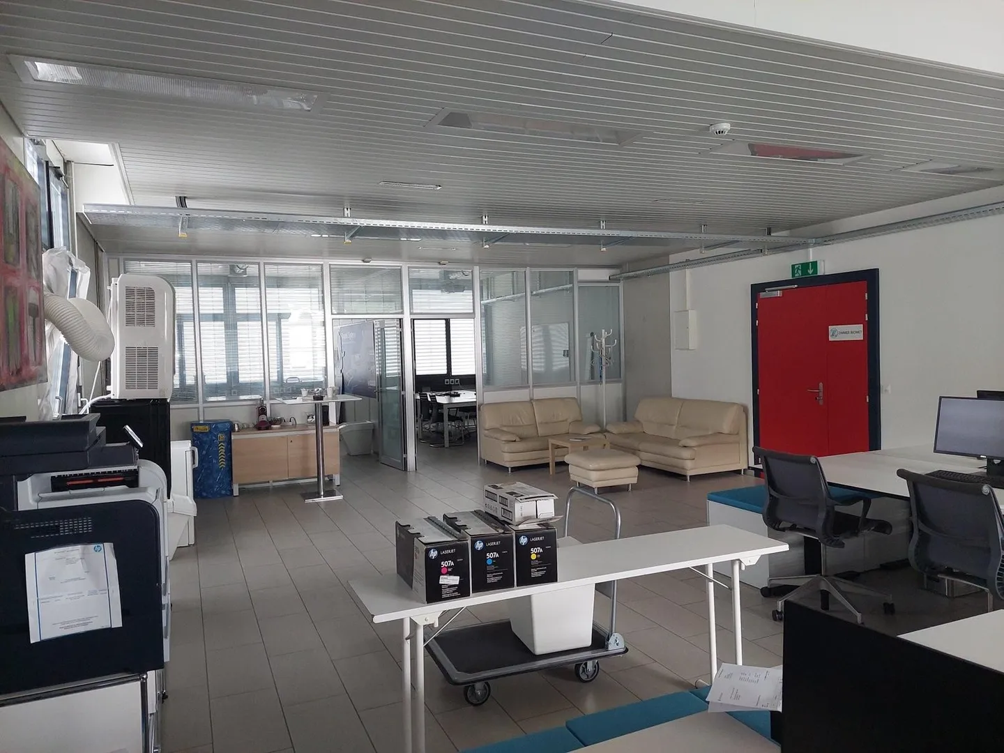 Espace de Bureau Moderne à Yverdon - Photo 2 sur 5