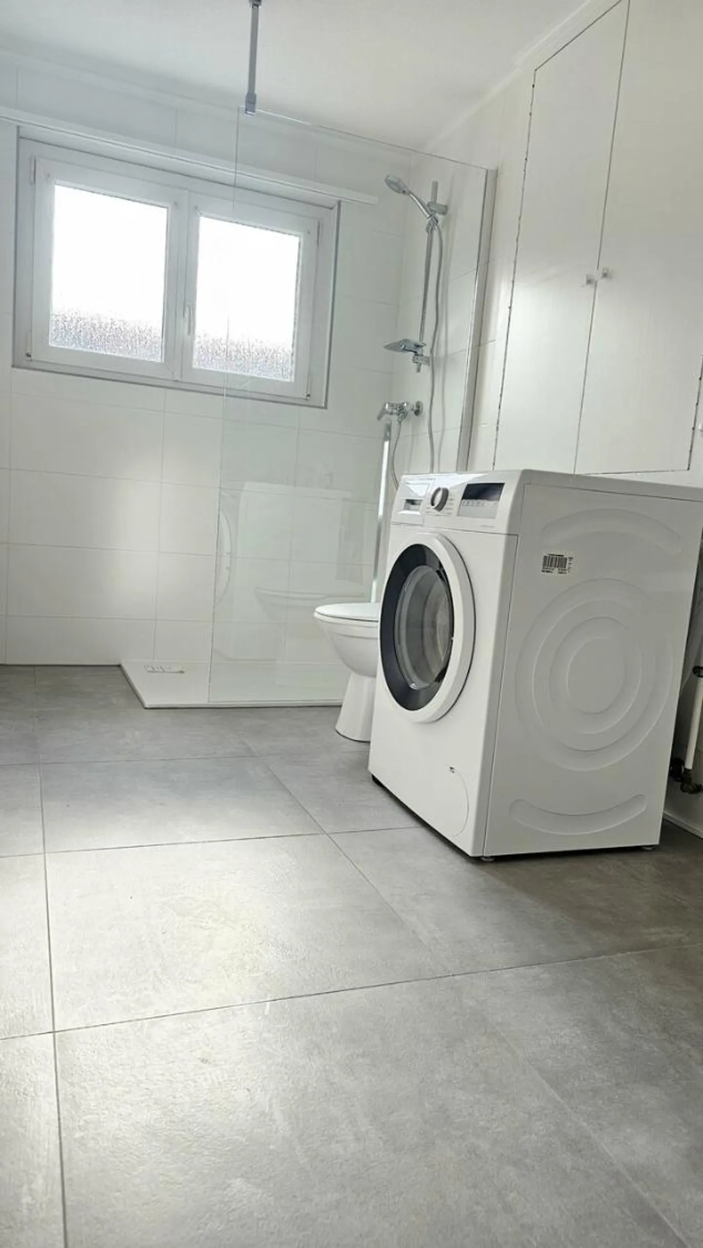 Large 2.5 rooms with garage, private laundry and garden! - Photo 7 of 13