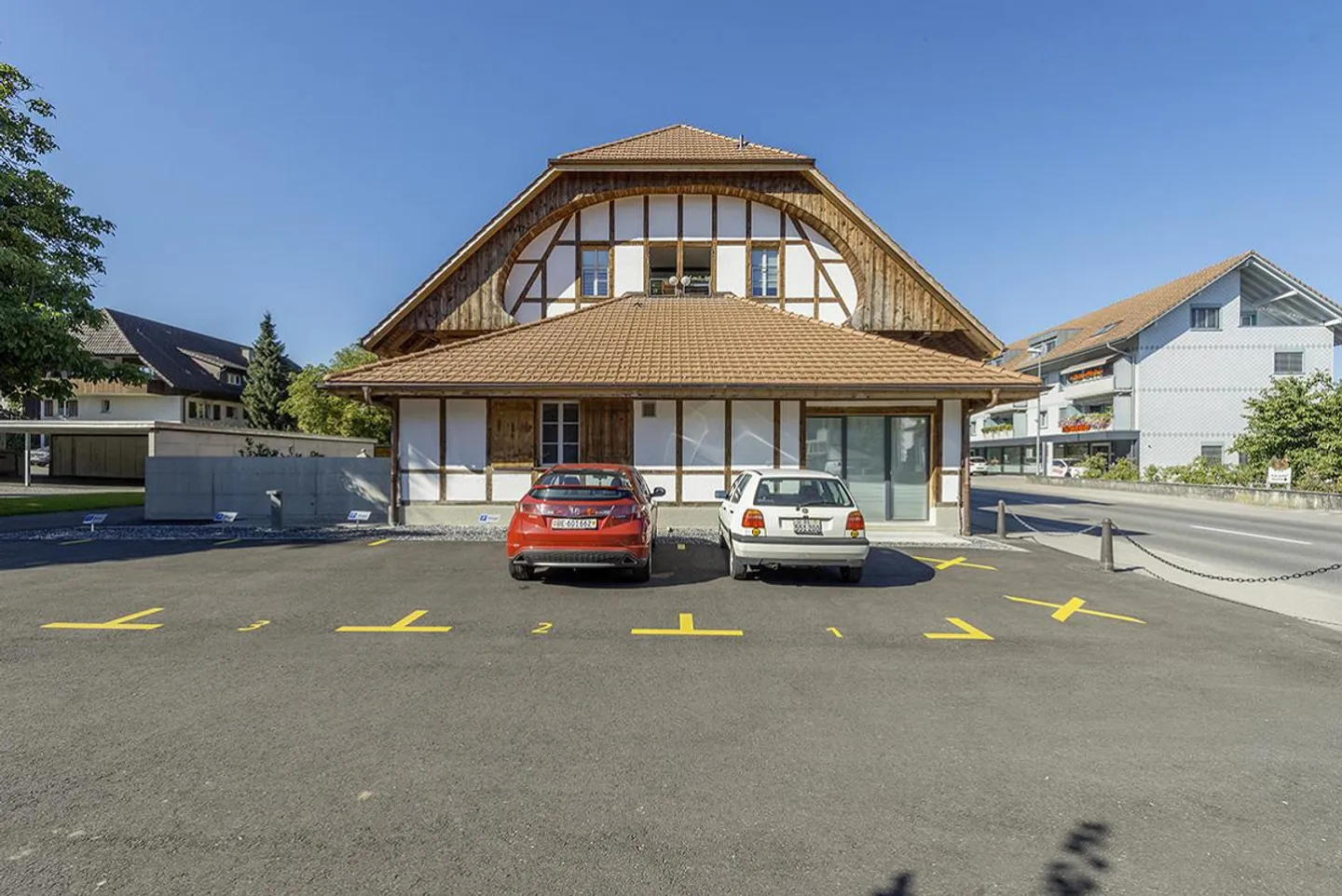 Parcheggio esterno - Foto 1 di 2