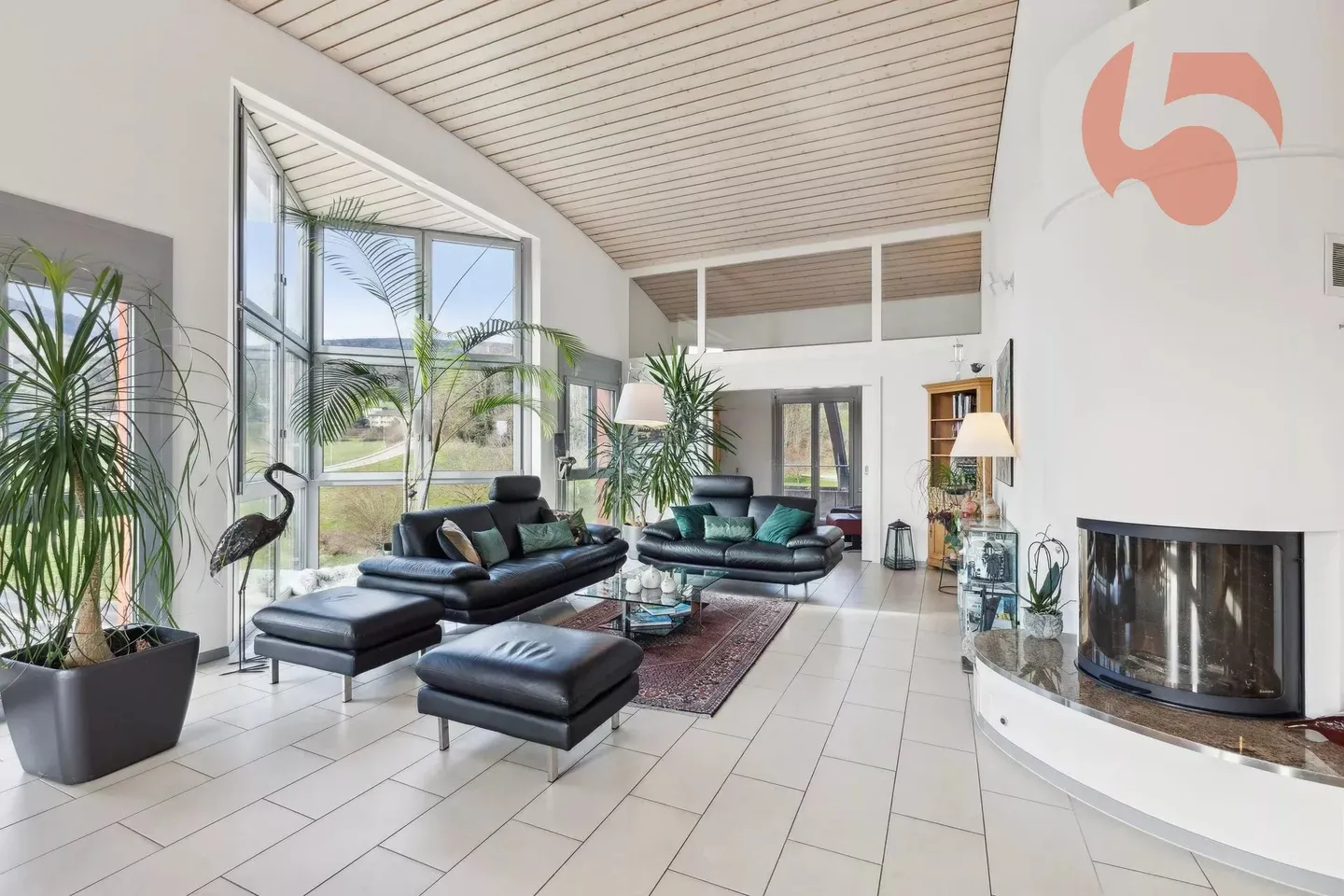 Attique d'exception avec terrasses - Photo 5 sur 11