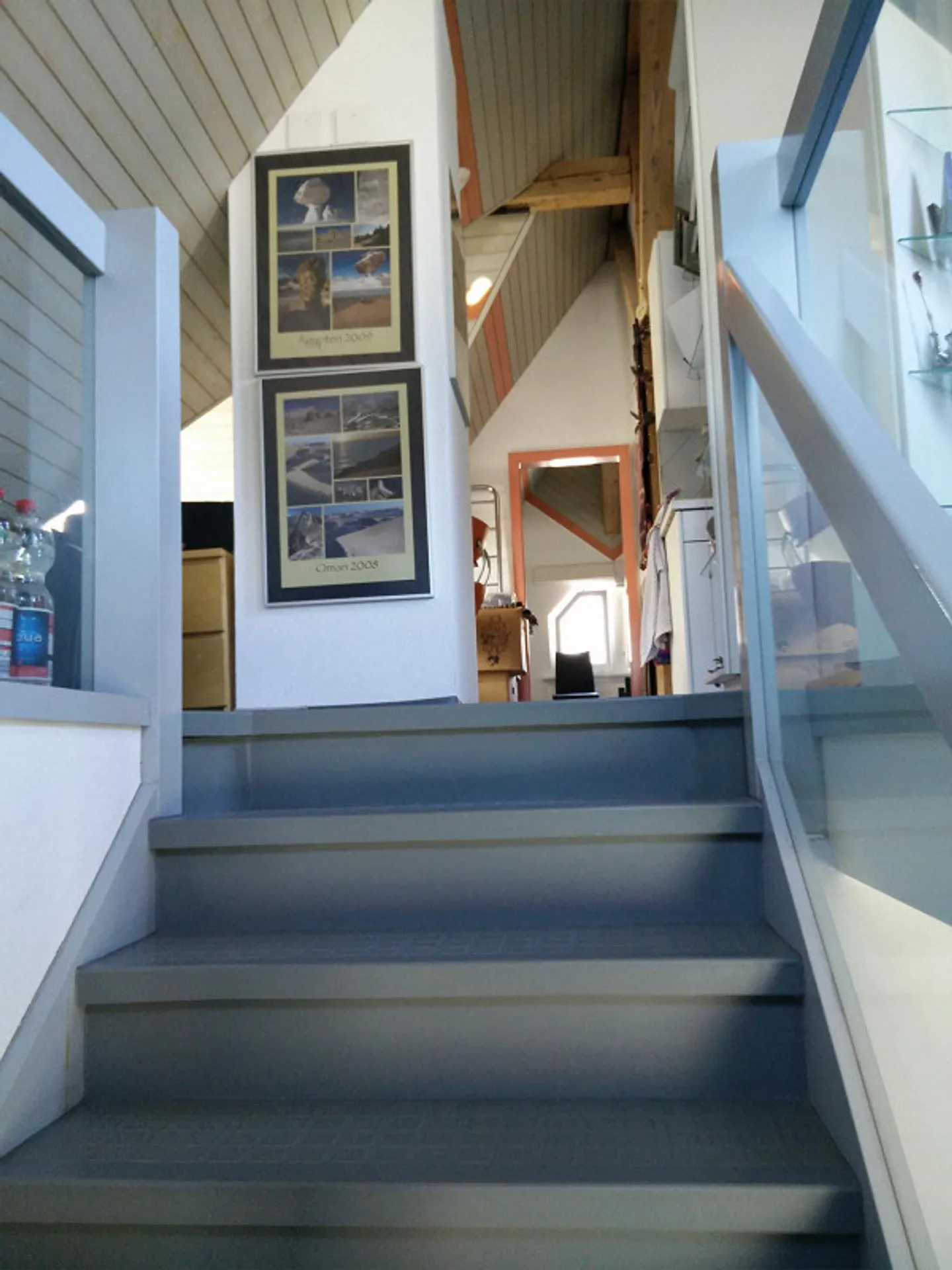 Charming attic apartment with visible wooden beams for rent (2.5 rooms) - Photo 1 of 12