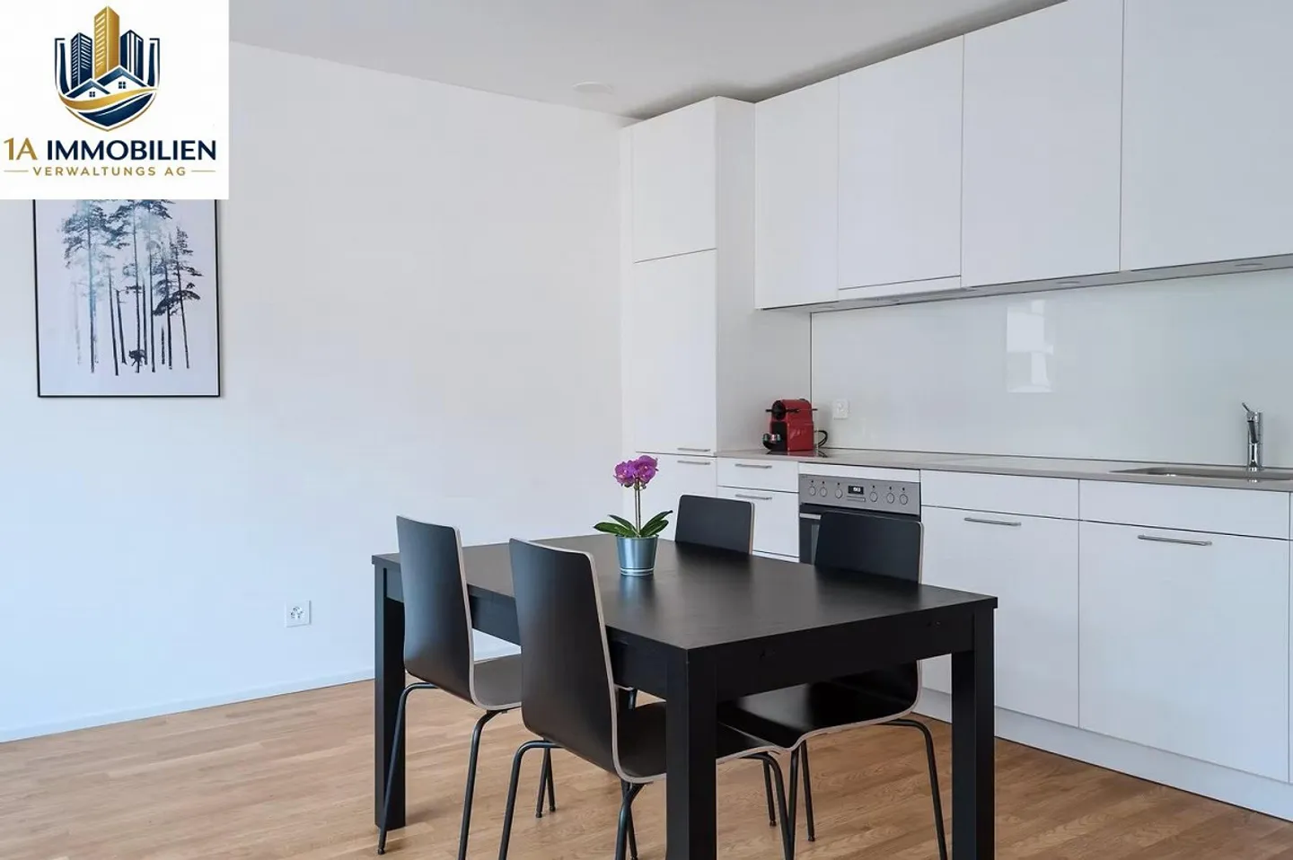 Moderno appartamento di 2,5 stanze con balcone a Basilea - Foto 3 di 8