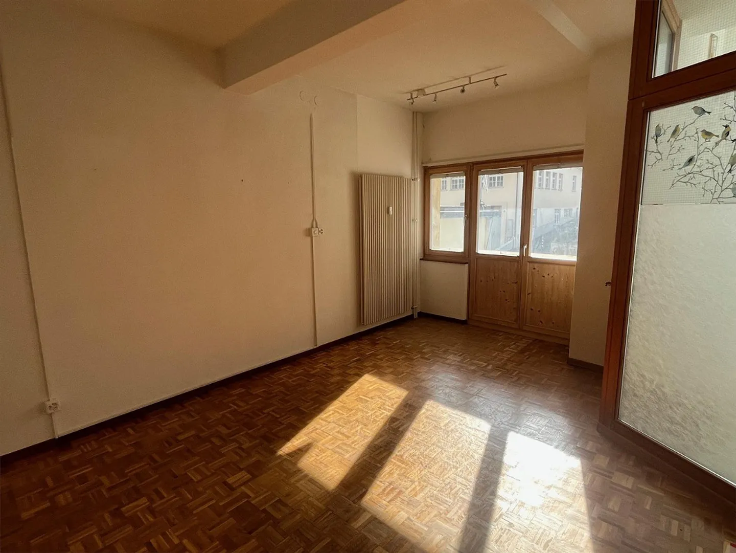 Versatile storage/hobby room for rent - Photo 3 of 3