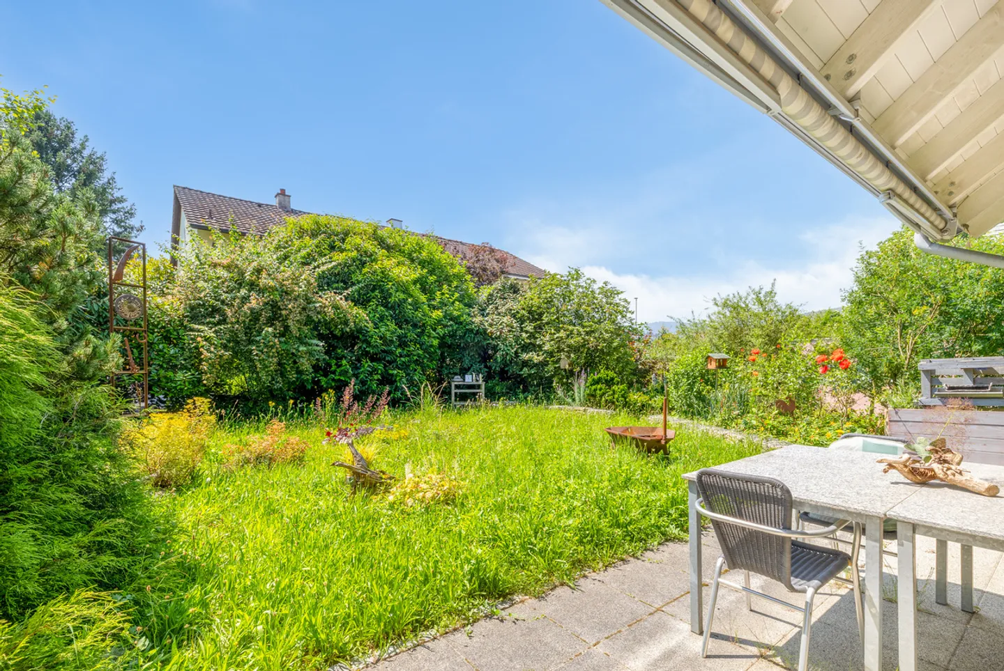 Helles Holzhaus im Loftstil - Foto 11 von 13