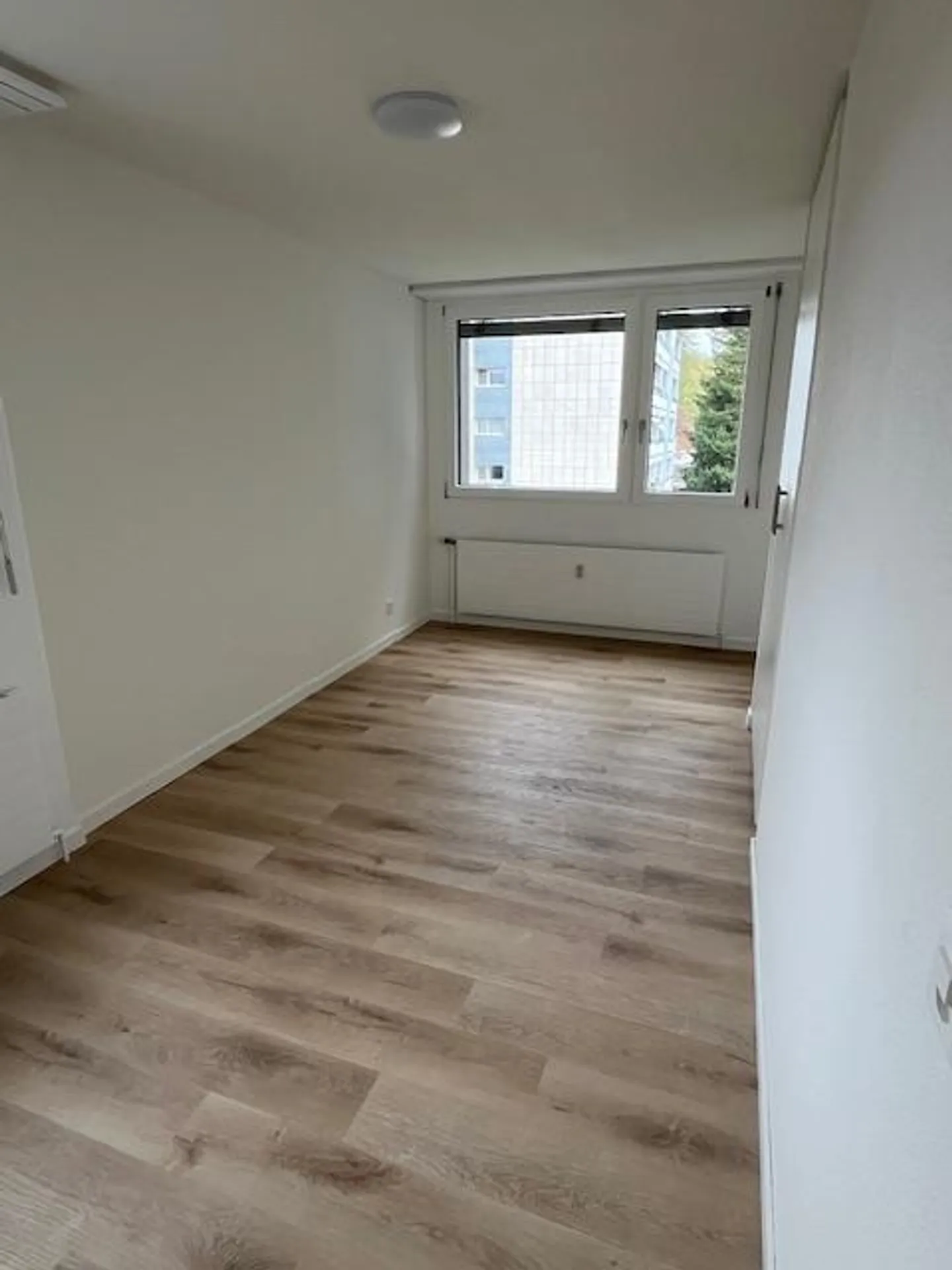 Appartement 5.5 pièces récemment rénové à Horw - Photo 10 sur 15