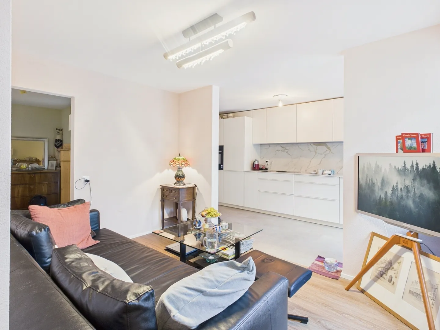 Dreamlike 3.5-Room Terrace Apartment with Lake Zurich View in Wädenswil - Photo 1 of 12