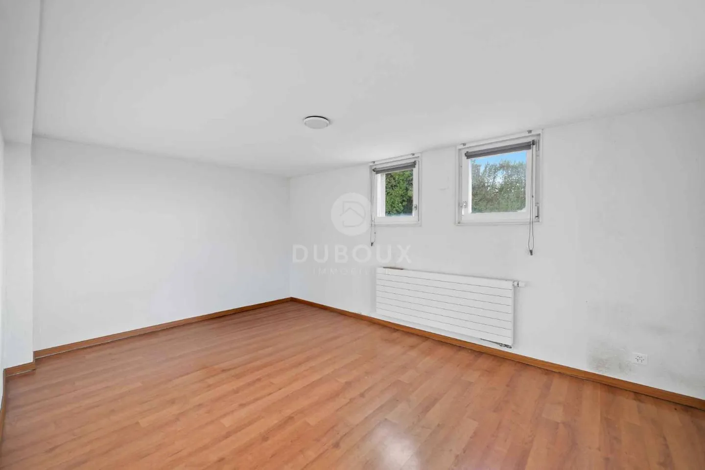 YVERDON-LES-BAINS - MAGNIFICA VILLA VICINO AL CENTRO CITTADINO - Foto 12 di 13