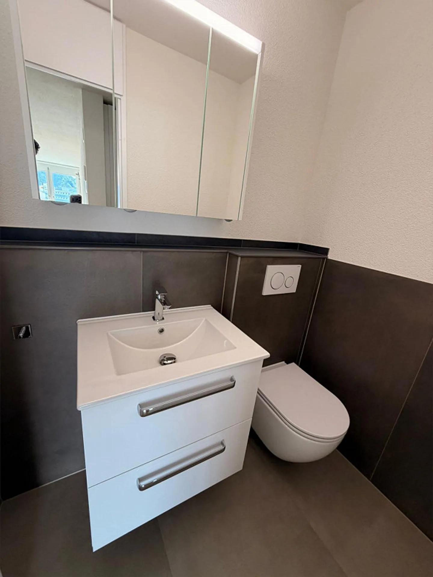 Appartement 5.5 pièces récemment rénové à Horw - Photo 14 sur 15