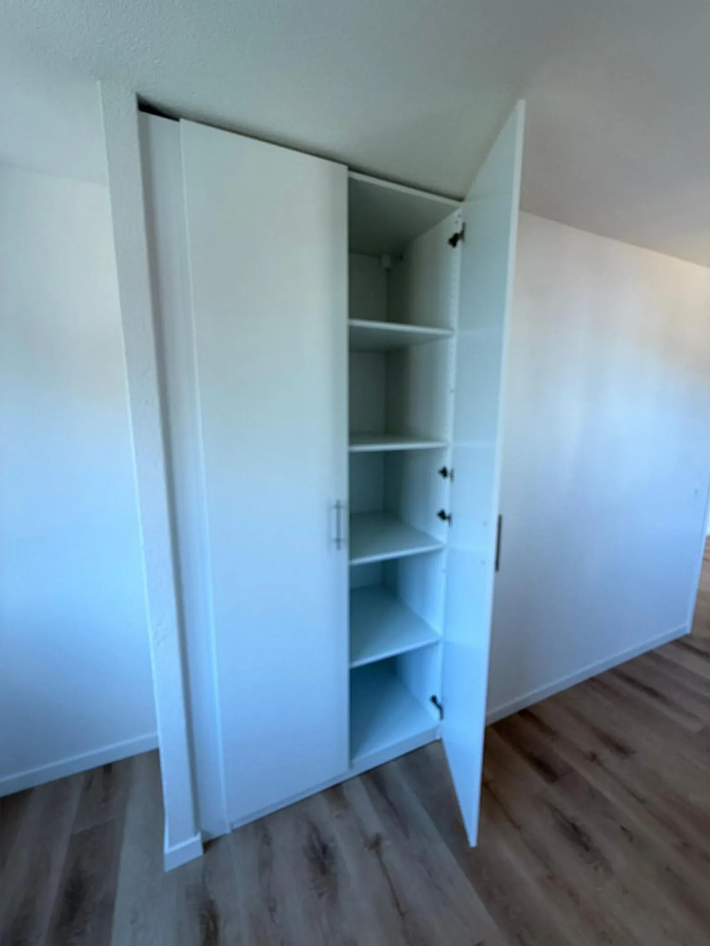 Appartement 5.5 pièces récemment rénové à Horw - Photo 15 sur 15