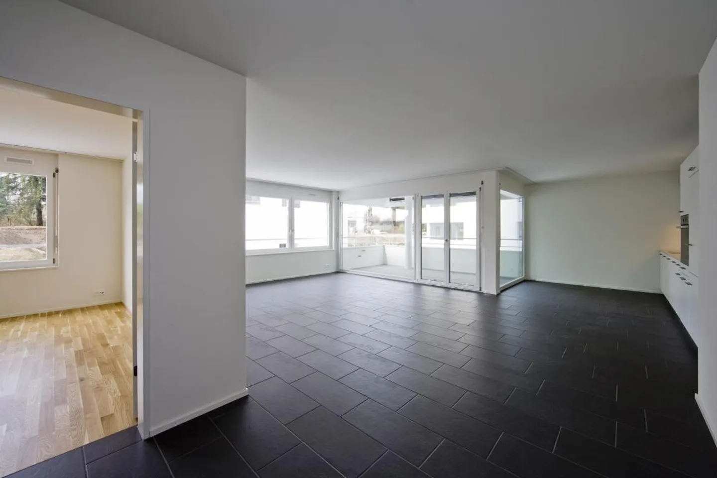 moderno e spazioso - Foto 2 di 7