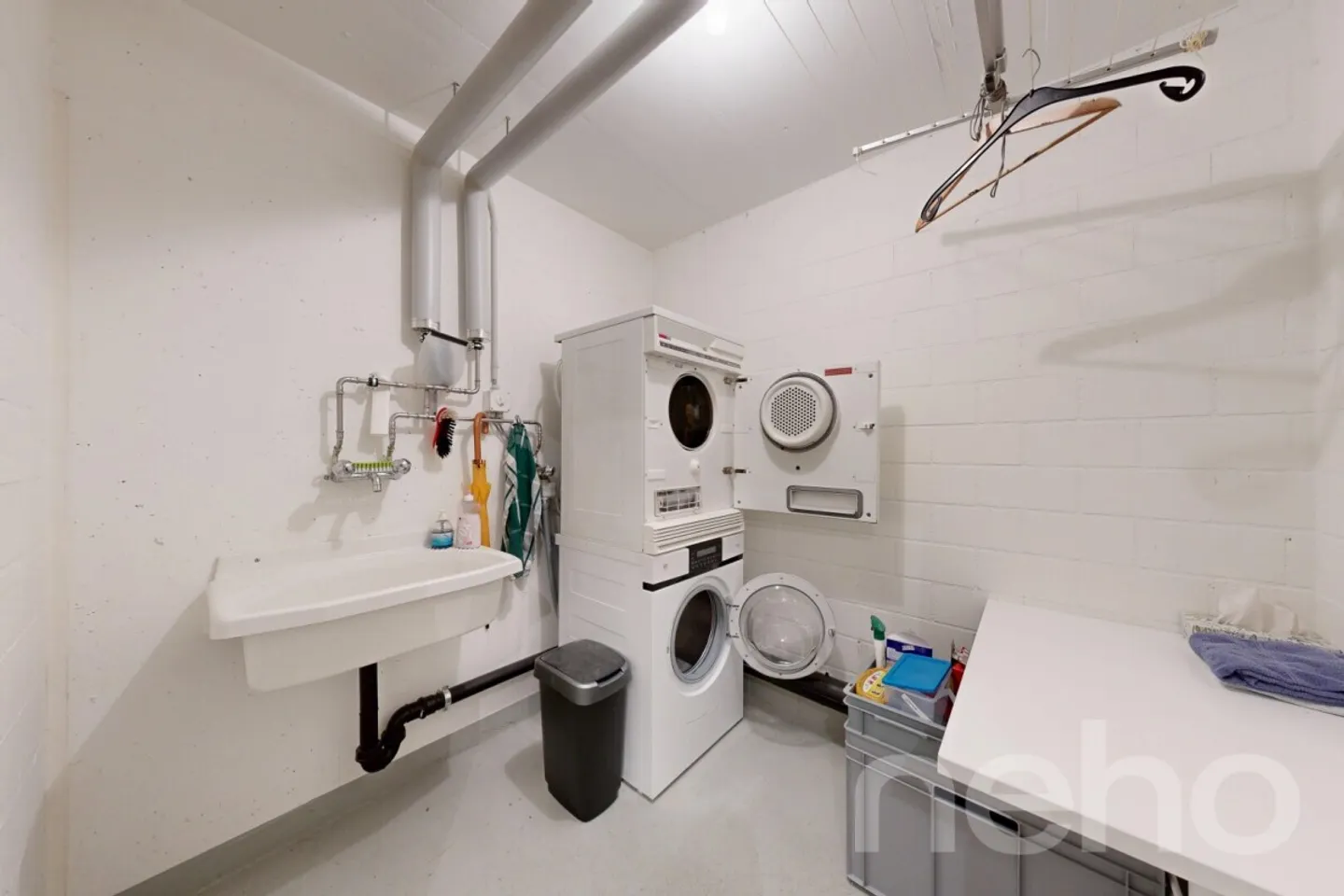 Geräumige Dachwohnung mit Balkon - Foto 11 von 12