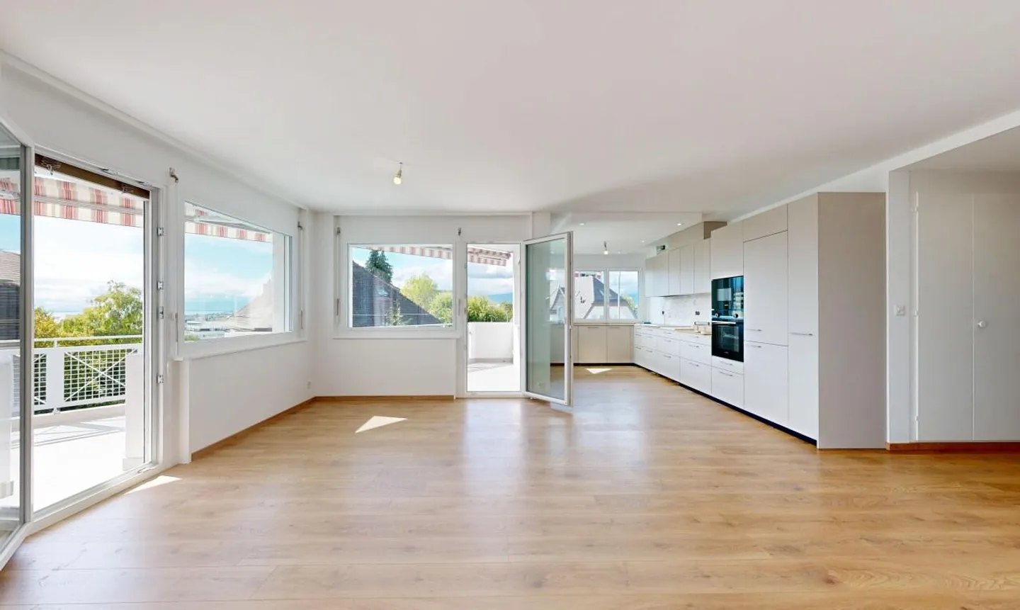 5,5 pièces et un studio séparé – Opportunité d’investissement - Photo 3 sur 11