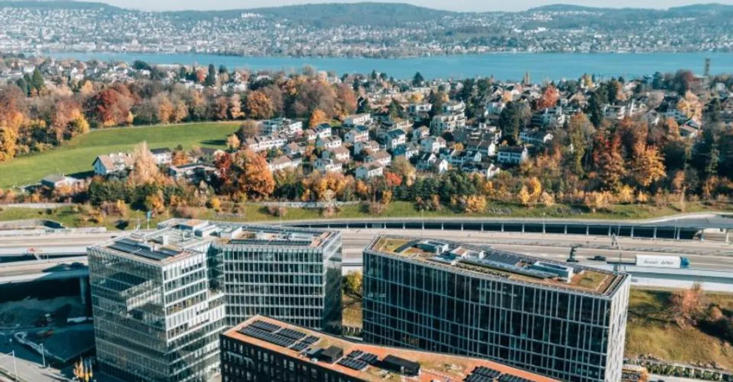 Work where Zurich meets nature - Developed office spaces in Zü... - Photo 1 of 5