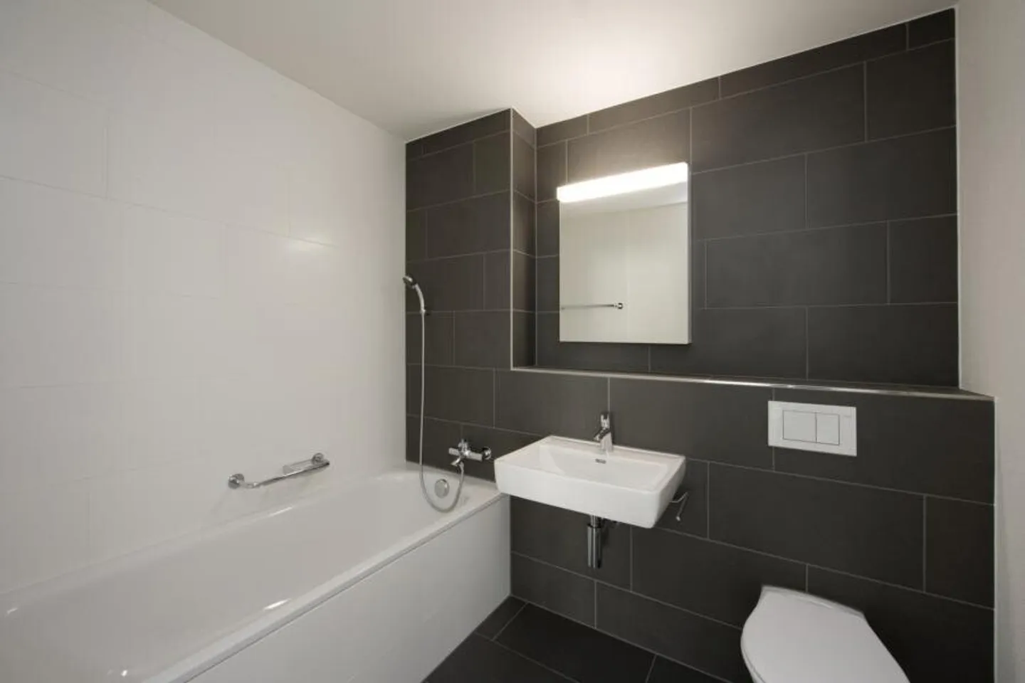 moderno e spazioso - Foto 5 di 7