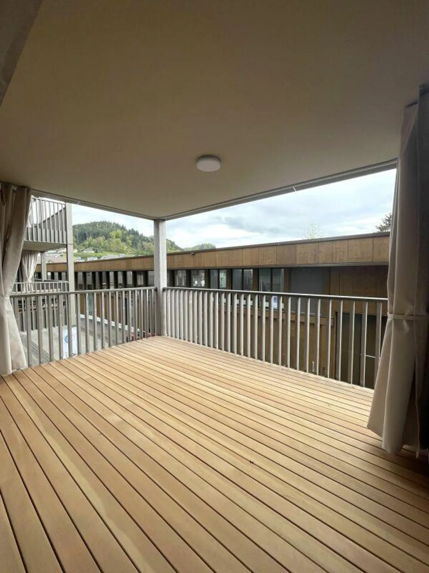 Appartement moderne au centre de Dagmersellen - Photo 8 sur 10