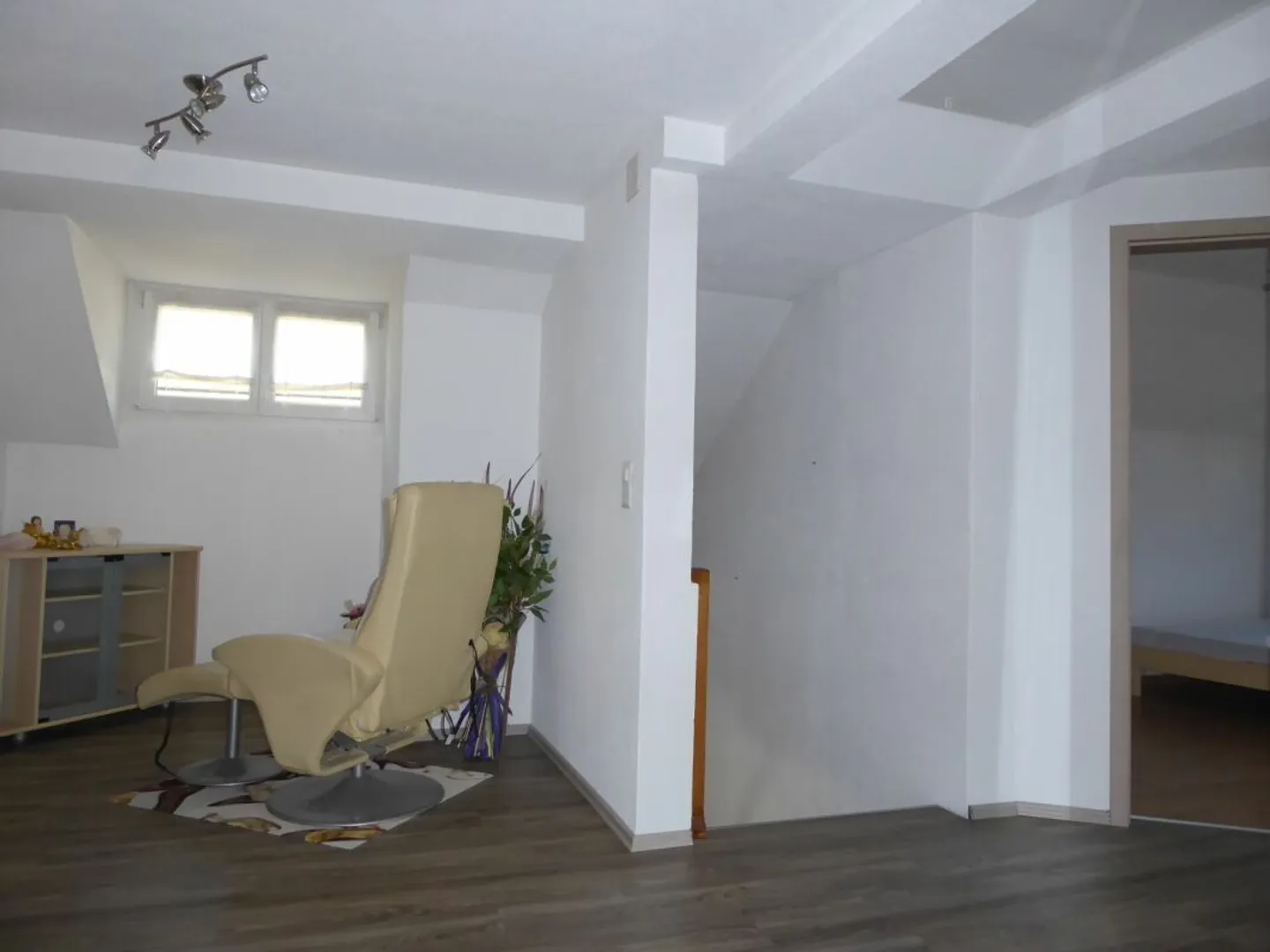 Detached 7 1/2-room single-family house with land reserve - Photo 21 of 21