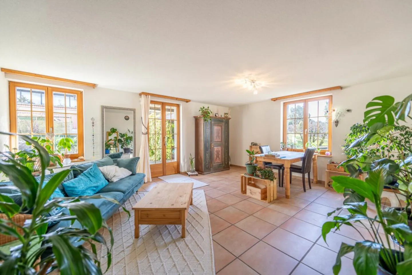 Investment with Style - Fully Rented Multi-Family House with 4.95% Yield - Photo 3 of 22