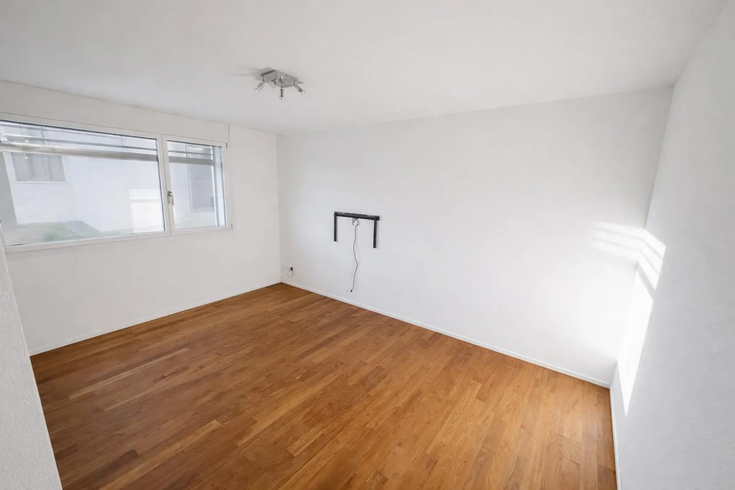 Modernes Apartment mit Seeblick - Foto 9 von 13