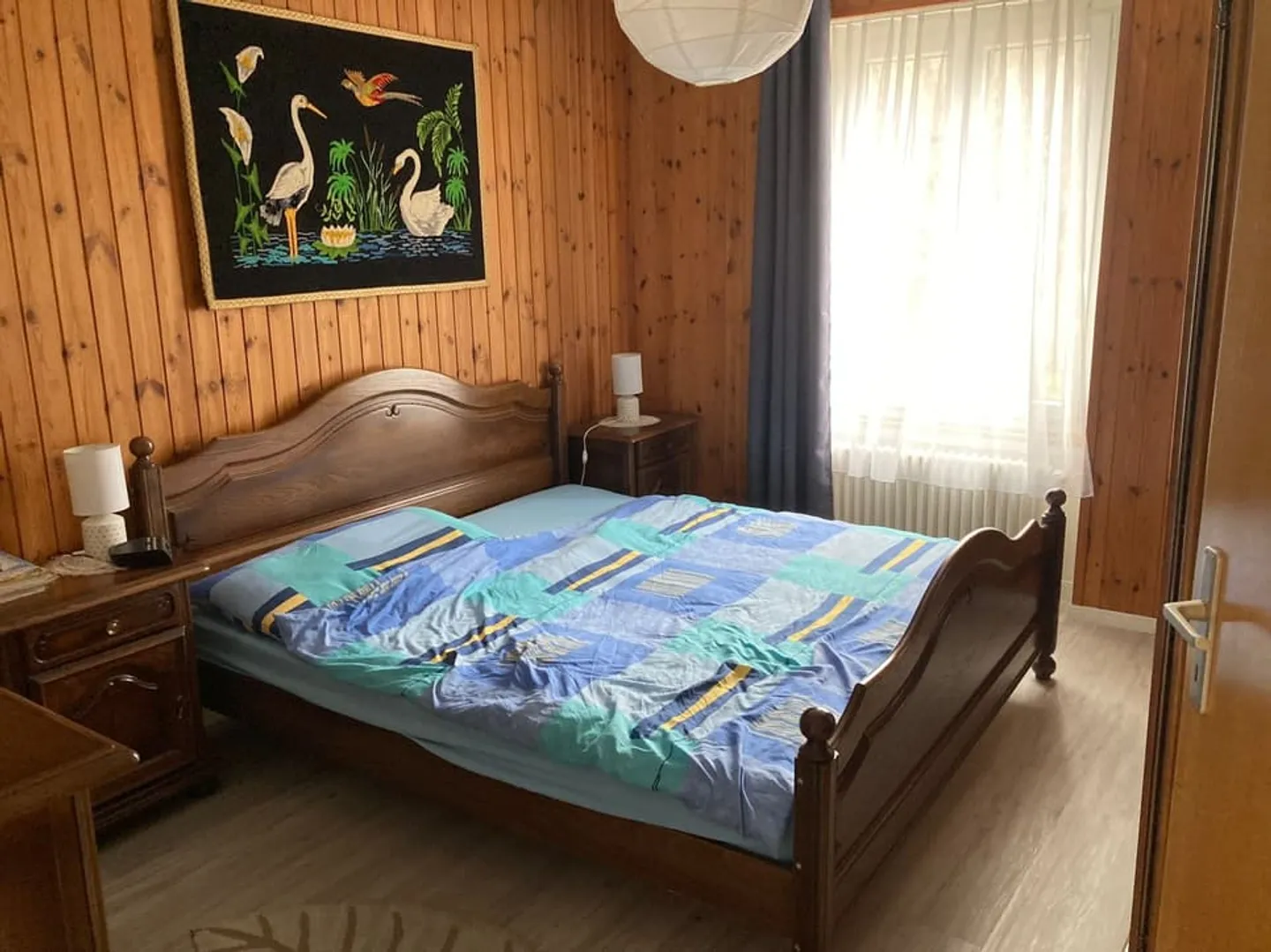 Bright furnished 3-room apartment (possibility to remove the furniture) - Photo 4 of 8