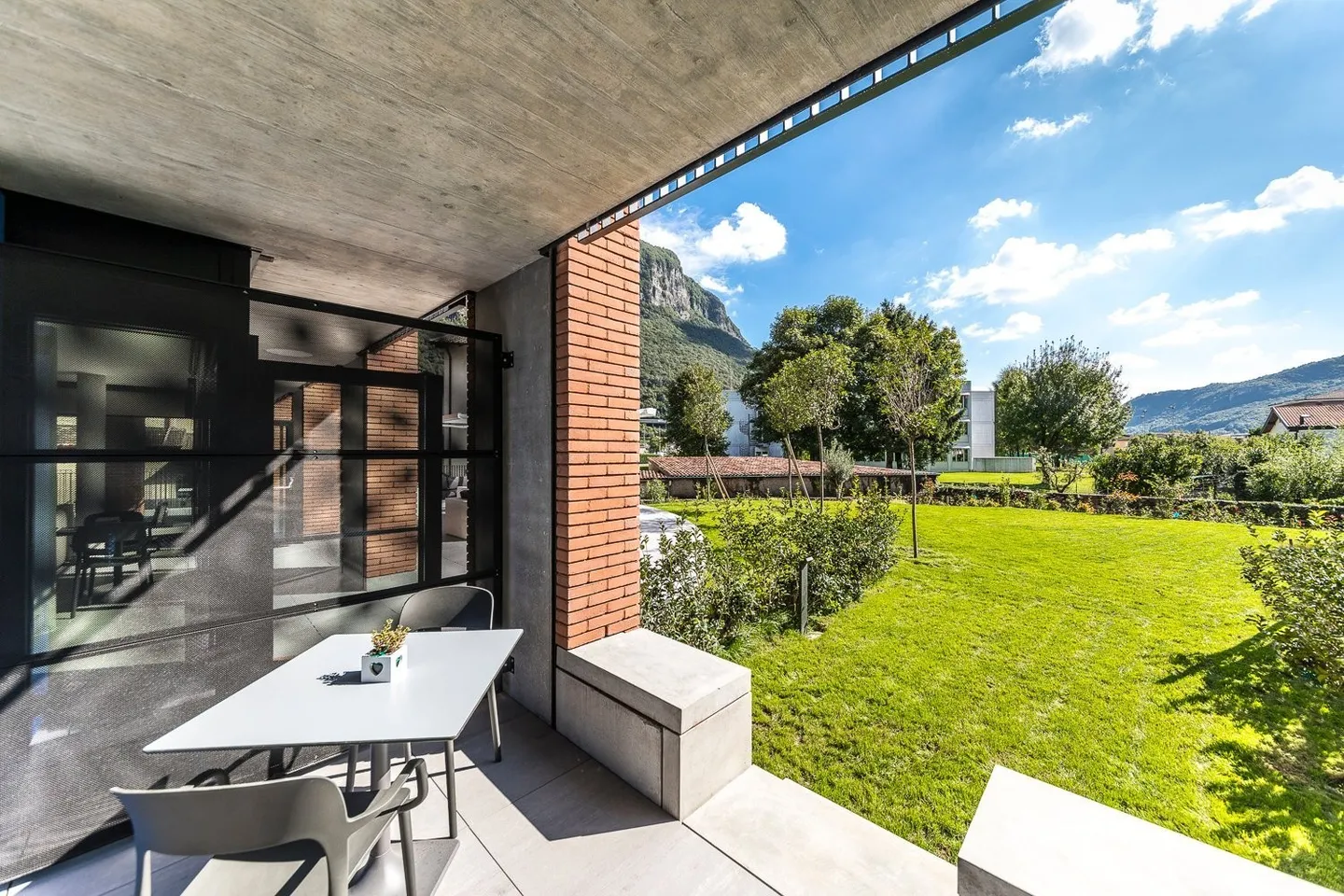 Résidence Martina, appartement 2.5 pièces avec jardin, pour les personnes âgées (réf. 009) - Photo 2 sur 17