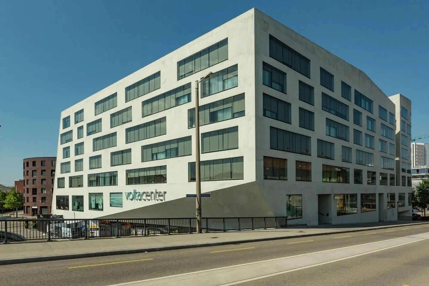 Vielseitige Gewerbefläche in Basel - Foto 1 von 10