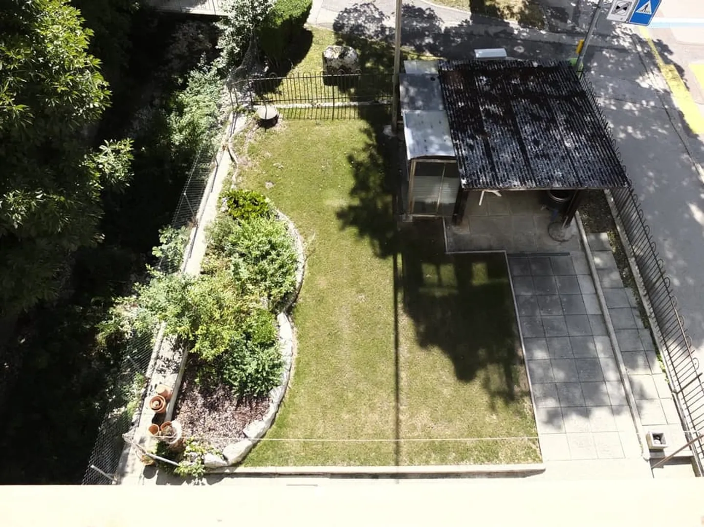 Bright furnished 3-room apartment (possibility to remove the furniture) - Photo 8 of 8