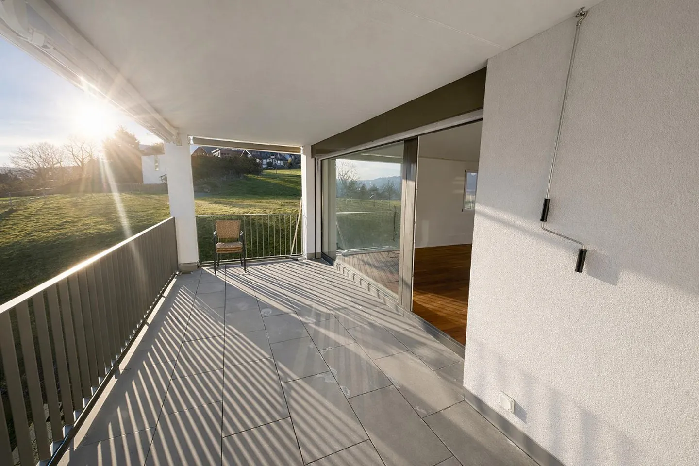 Modernes Apartment mit Seeblick - Foto 11 von 13