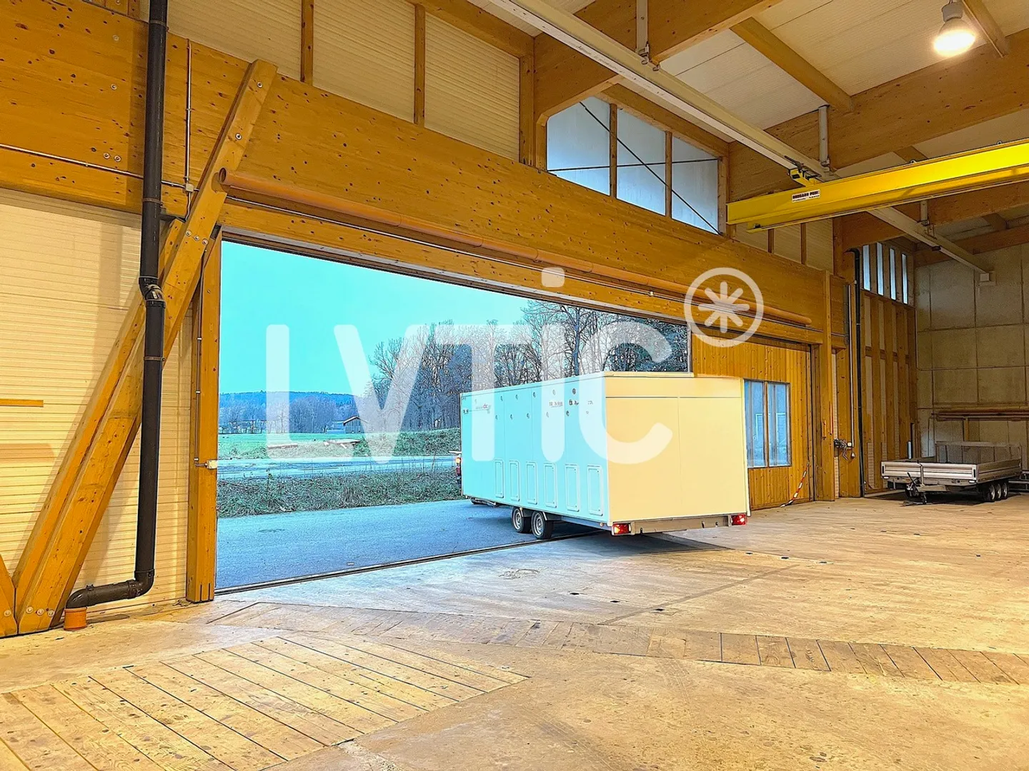 Atelier, dépôt de 1000 m2 à louer proche de Châtel-Saint-Denis - Photo 3 sur 6