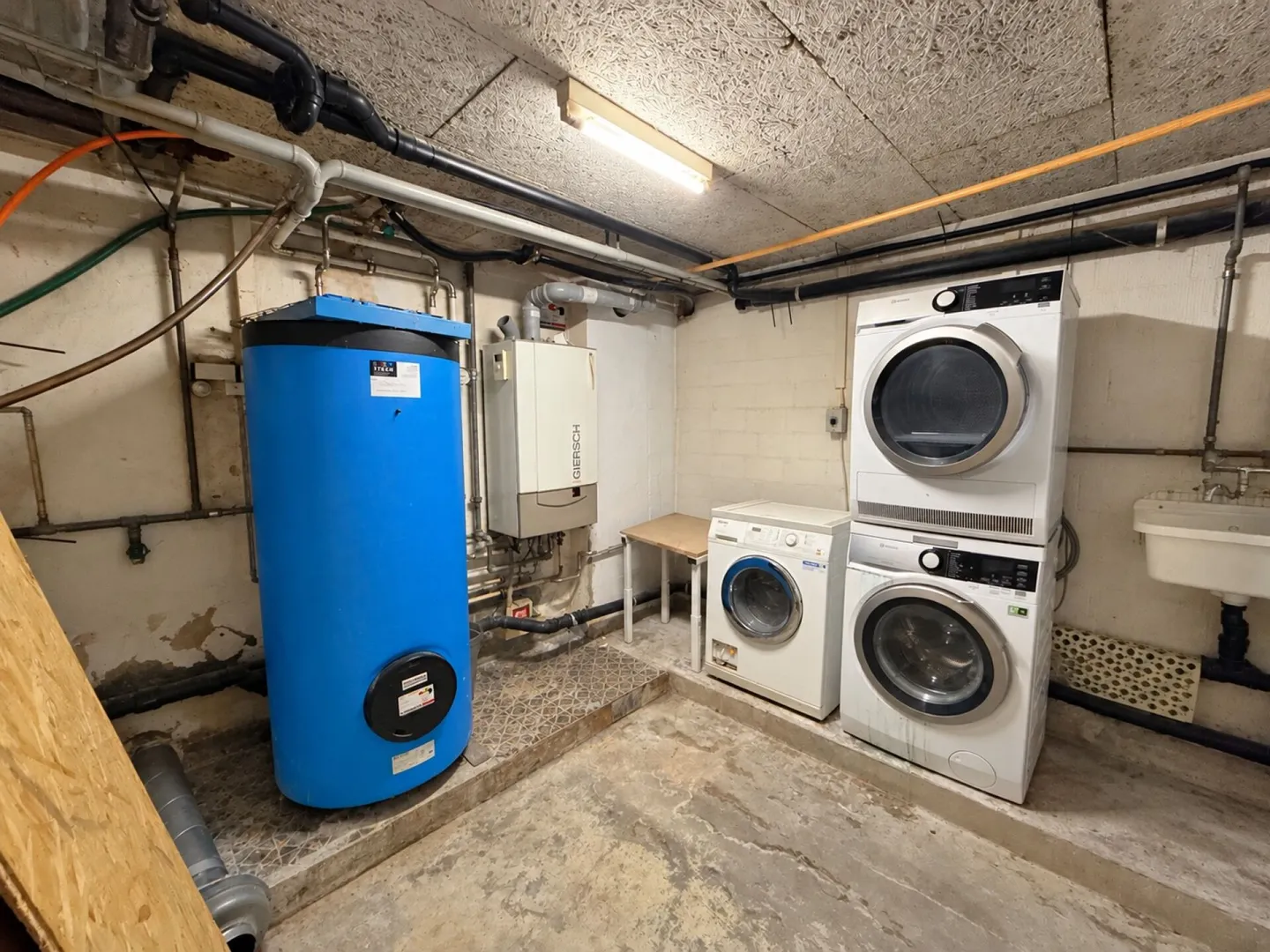 Renovation-Required Residential/Commercial Building in the Heart of Olten - Photo 15 of 17