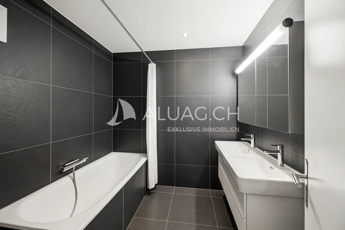 BRIGHT 4.5 ROOM APARTMENT WITH WINTER GARDEN - Photo 10 of 12