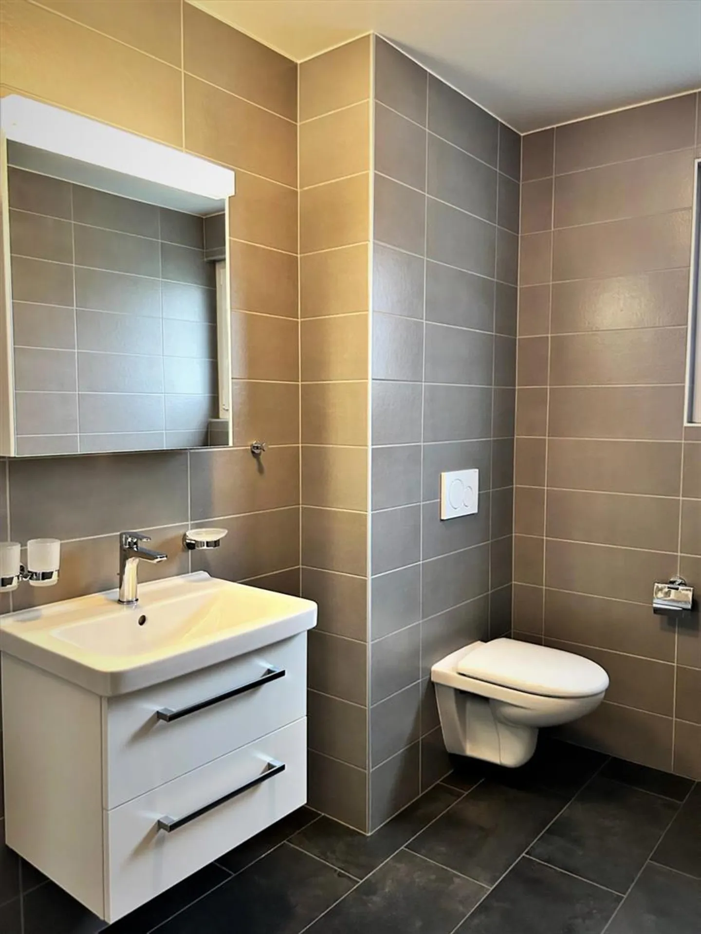 Apartment for rent - Photo 7 of 9