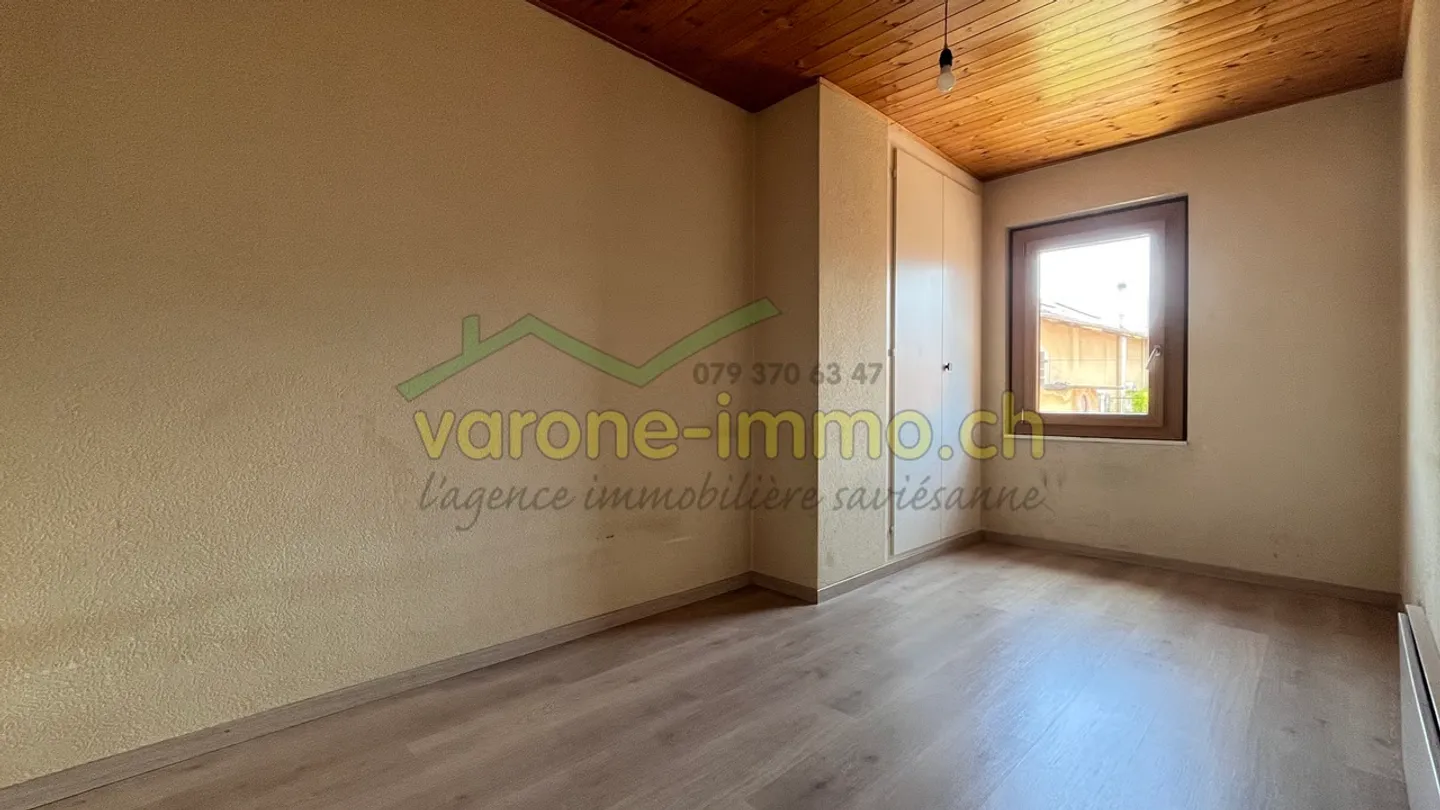 Charmantes Dorfhaus mit Scheune - Foto 7 von 13