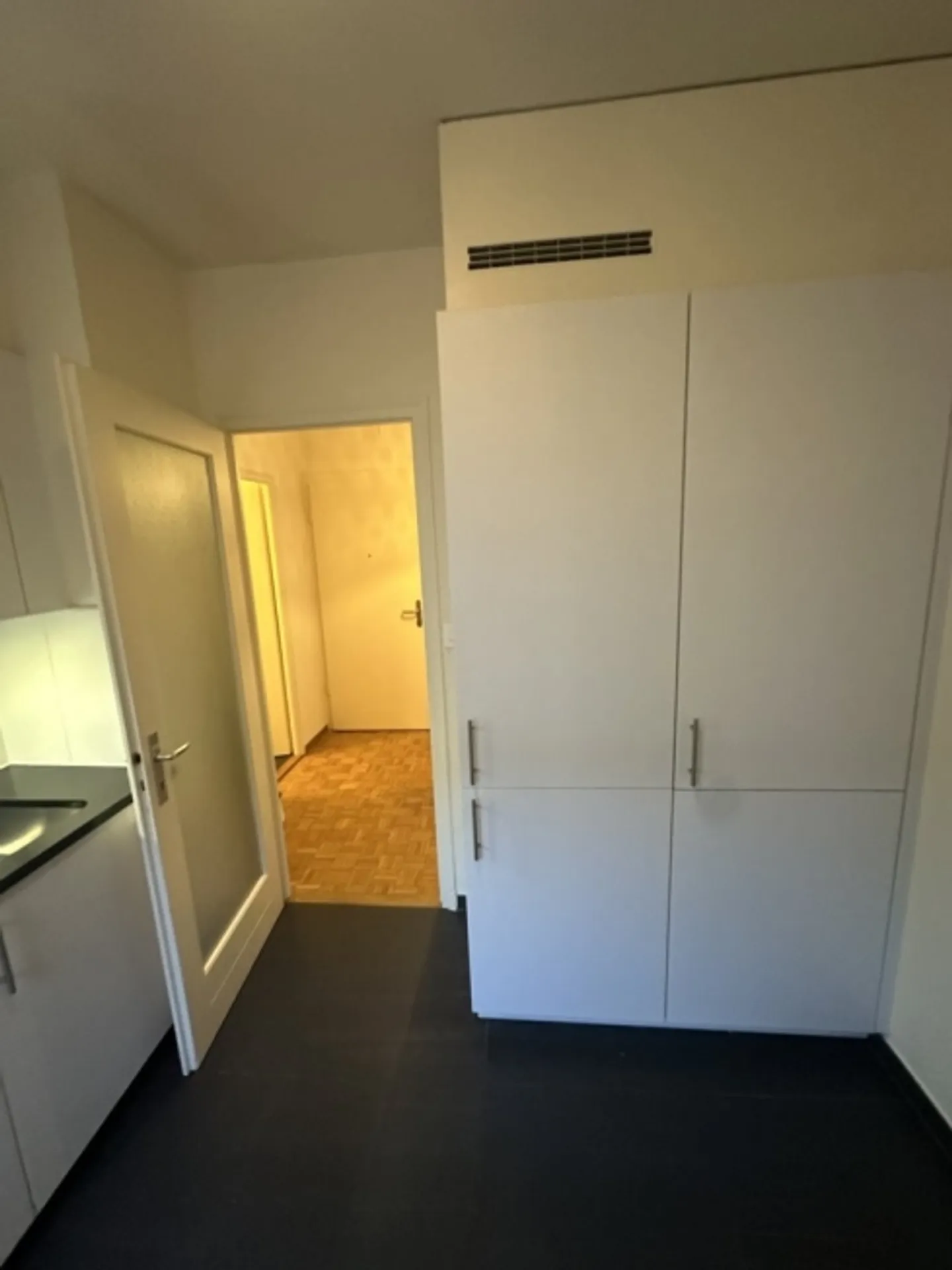 «Charmante 2.5-Zimmer-Wohnung in der Nähe des Stadtzentrums von Lausanne» - Photo 3 sur 5