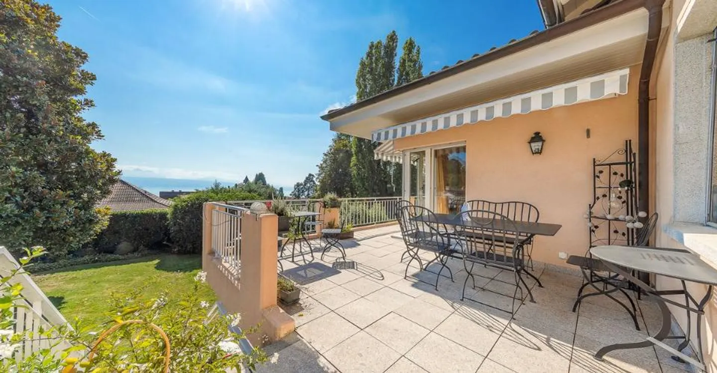 Indirizzo eccezionale per questa villa indipendente nel centro di Pully - Foto 3 di 8