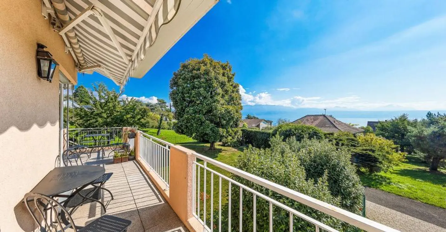 Indirizzo eccezionale per questa villa indipendente nel centro di Pully - Foto 6 di 8
