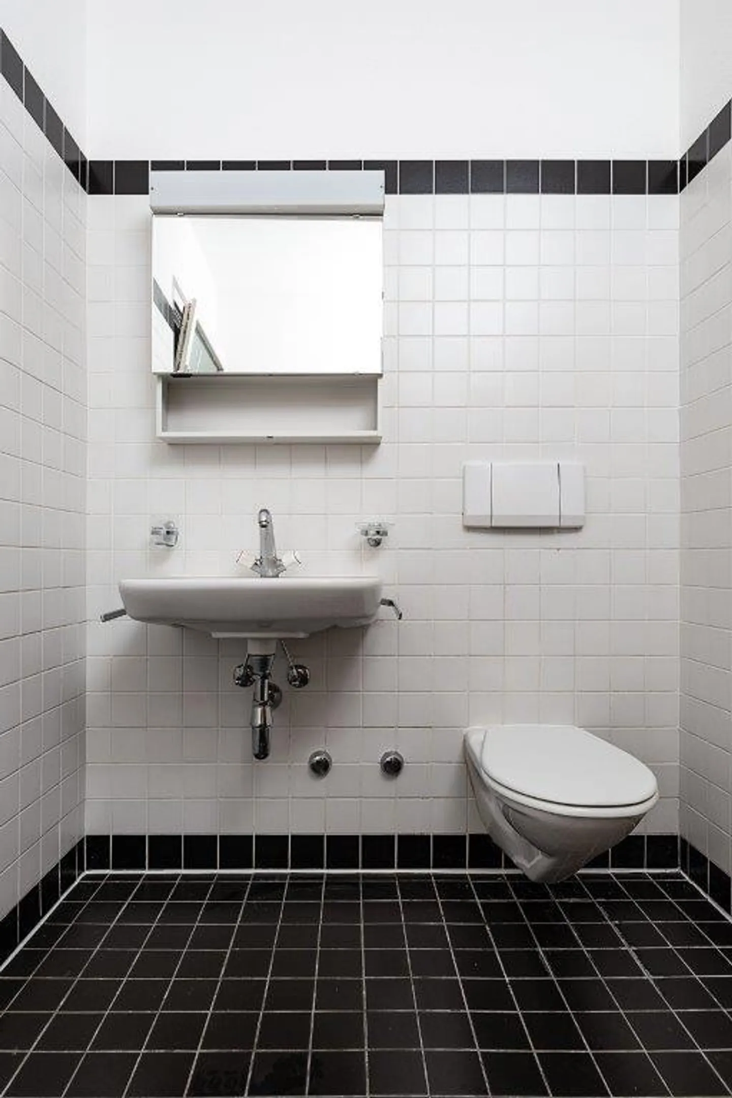 2,5 pièces dans une zone stratégique - Photo 2 sur 6