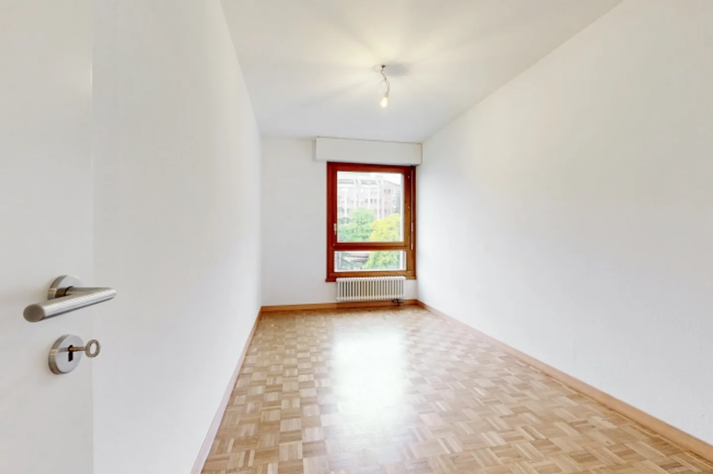 Magnificent apartment in the heart of the Nations district! - Photo 6 of 8